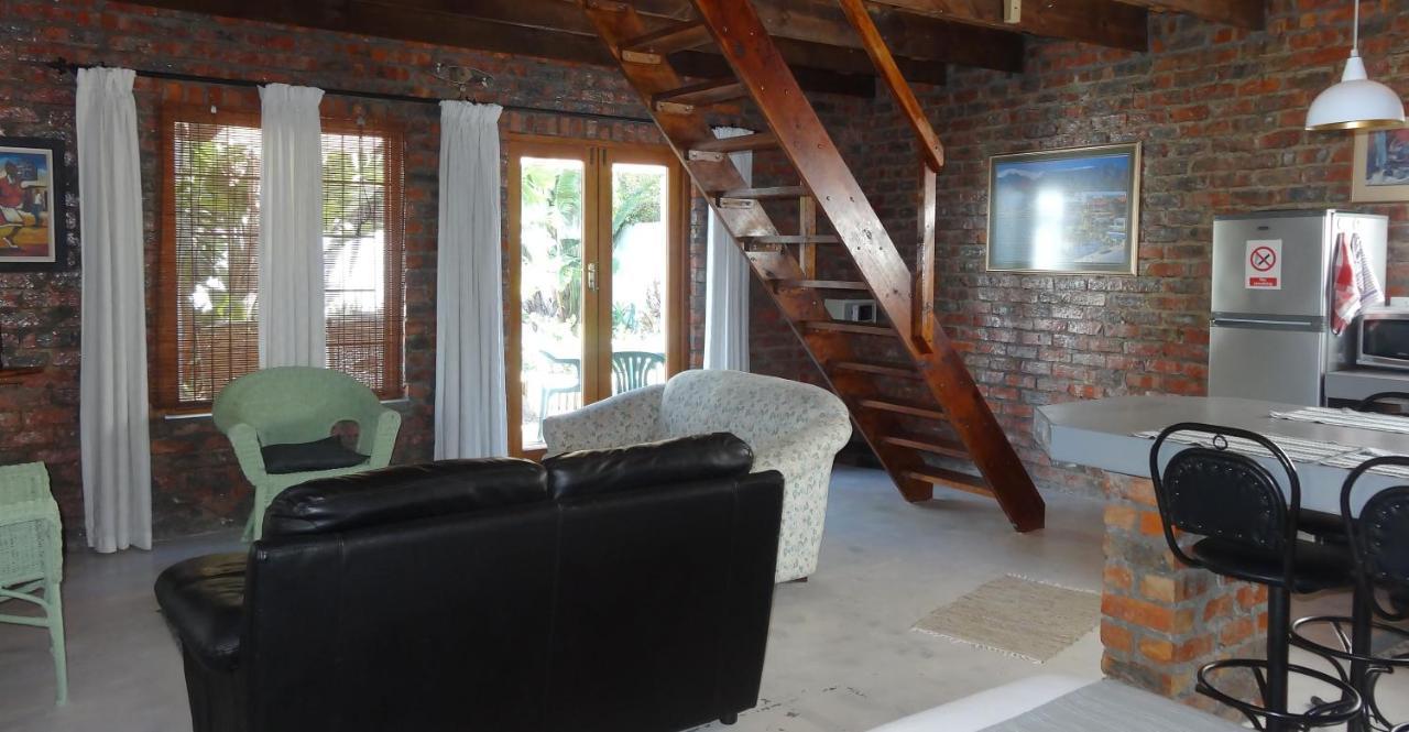 Be My Guest Lodge Bloubergstrand Exterior photo